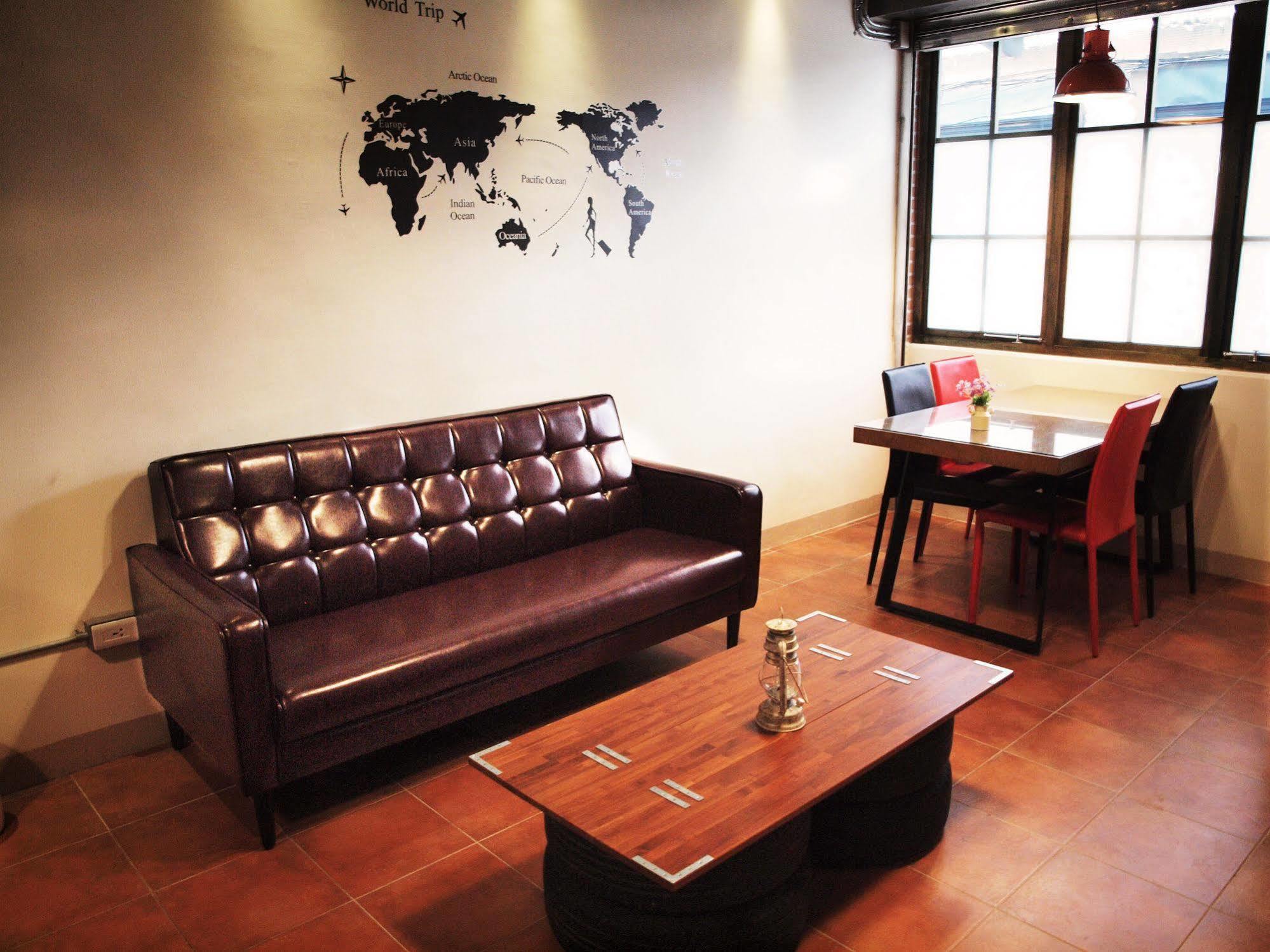 Knock Knock Hostel Kaohsiung Dış mekan fotoğraf