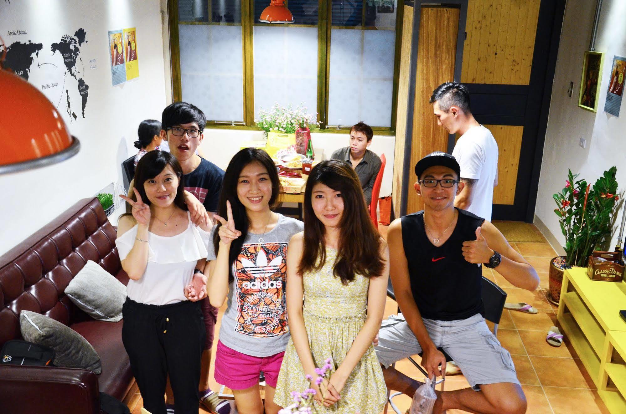 Knock Knock Hostel Kaohsiung Dış mekan fotoğraf