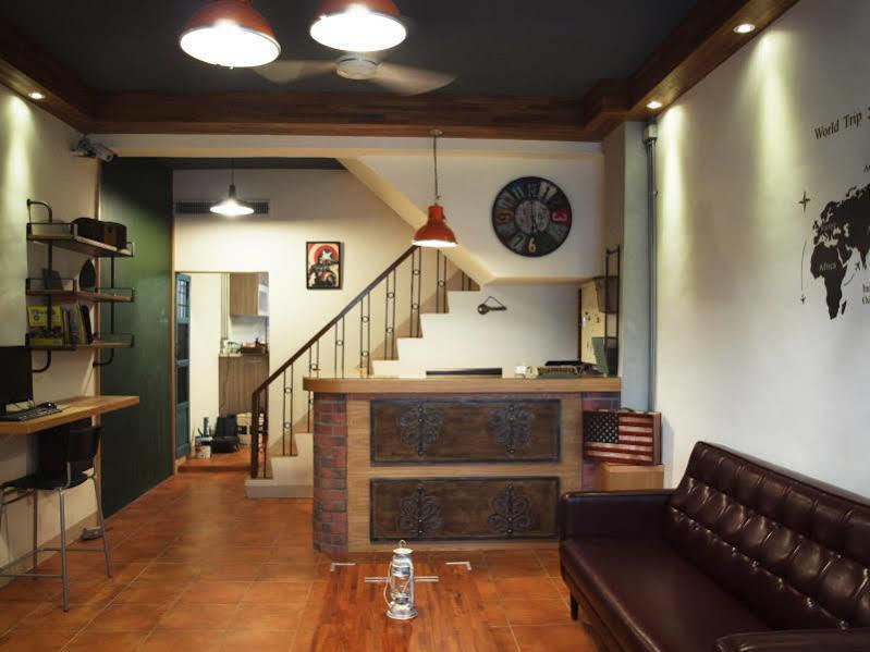 Knock Knock Hostel Kaohsiung Dış mekan fotoğraf
