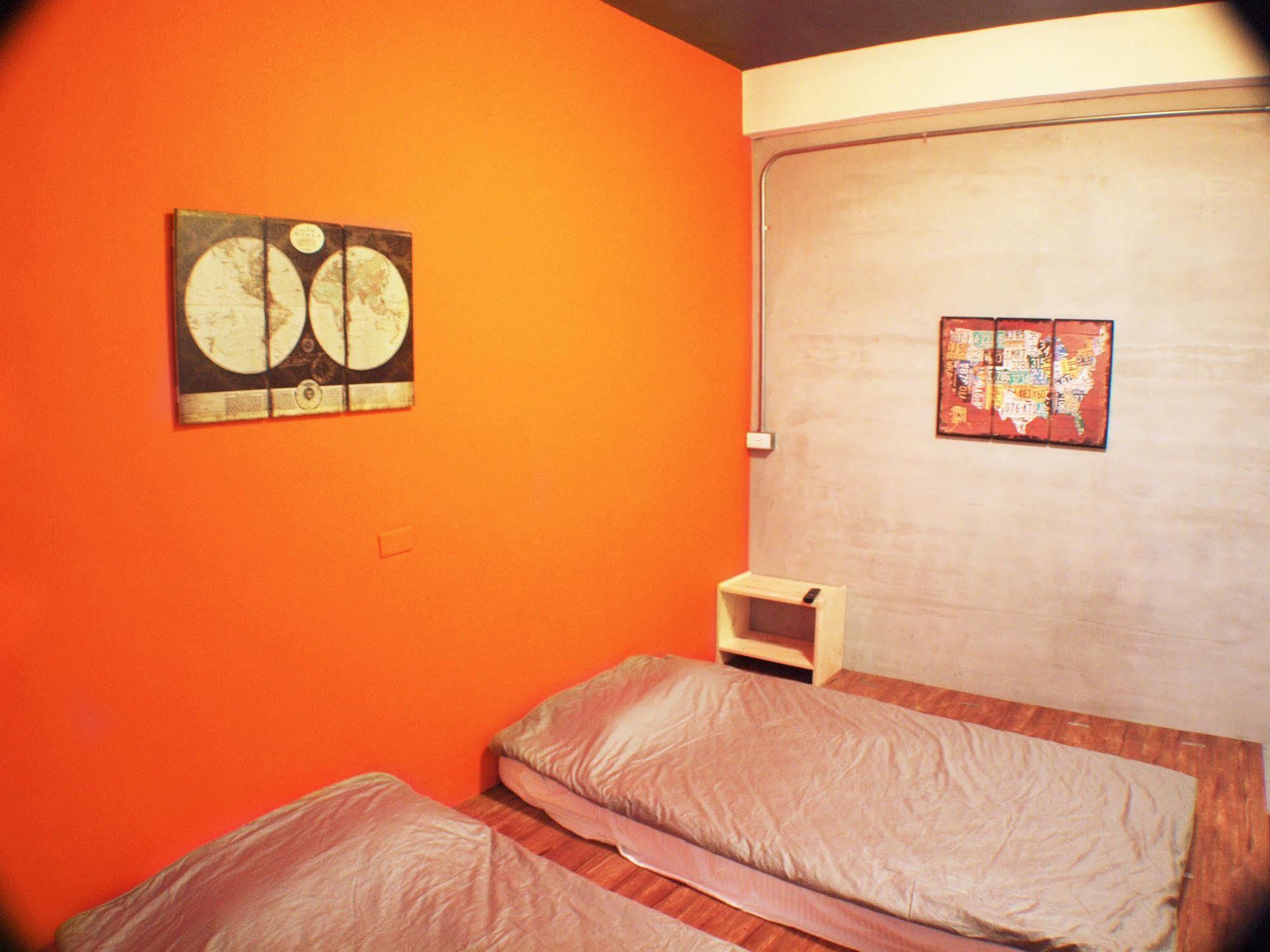 Knock Knock Hostel Kaohsiung Dış mekan fotoğraf