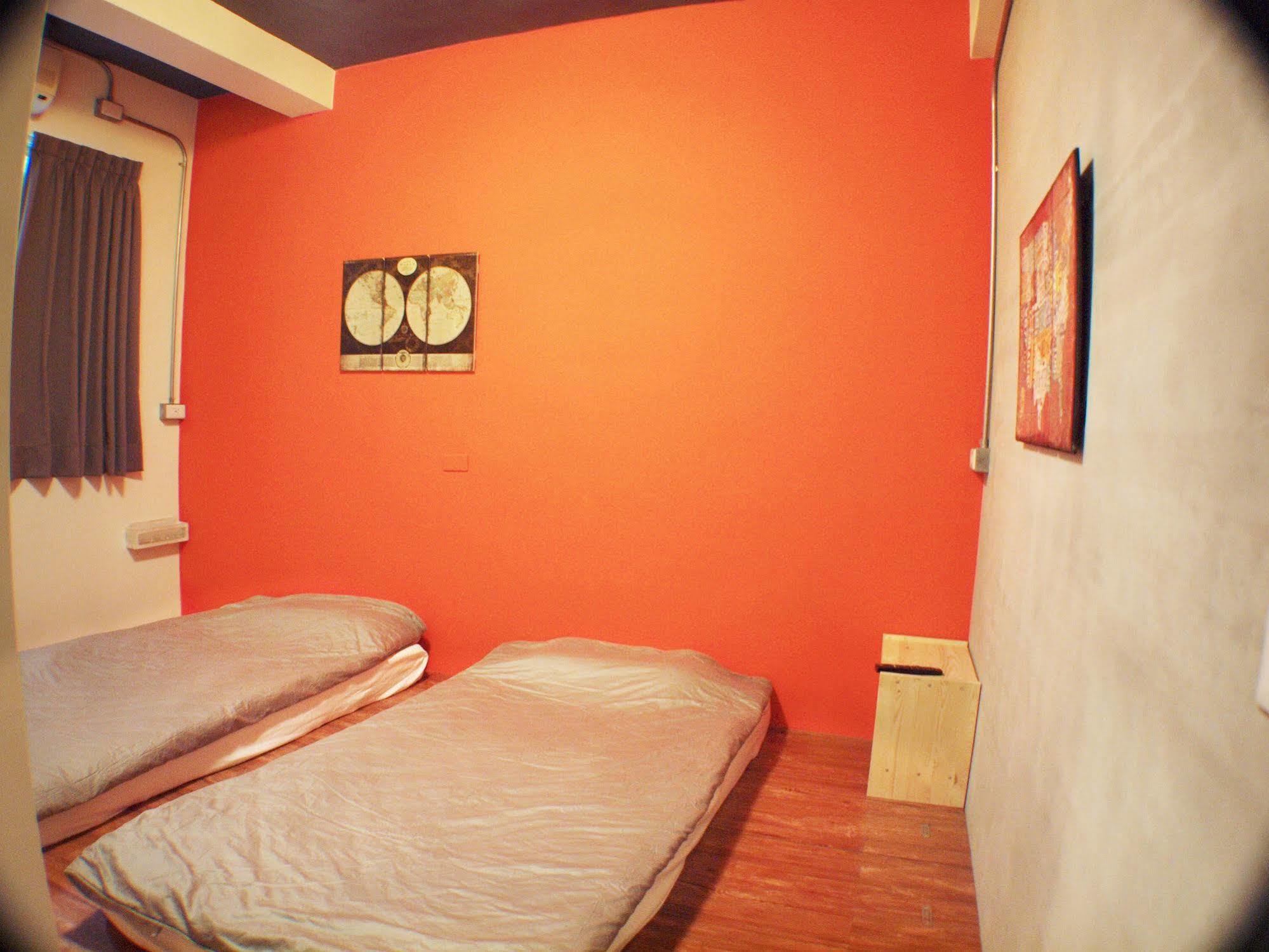 Knock Knock Hostel Kaohsiung Dış mekan fotoğraf