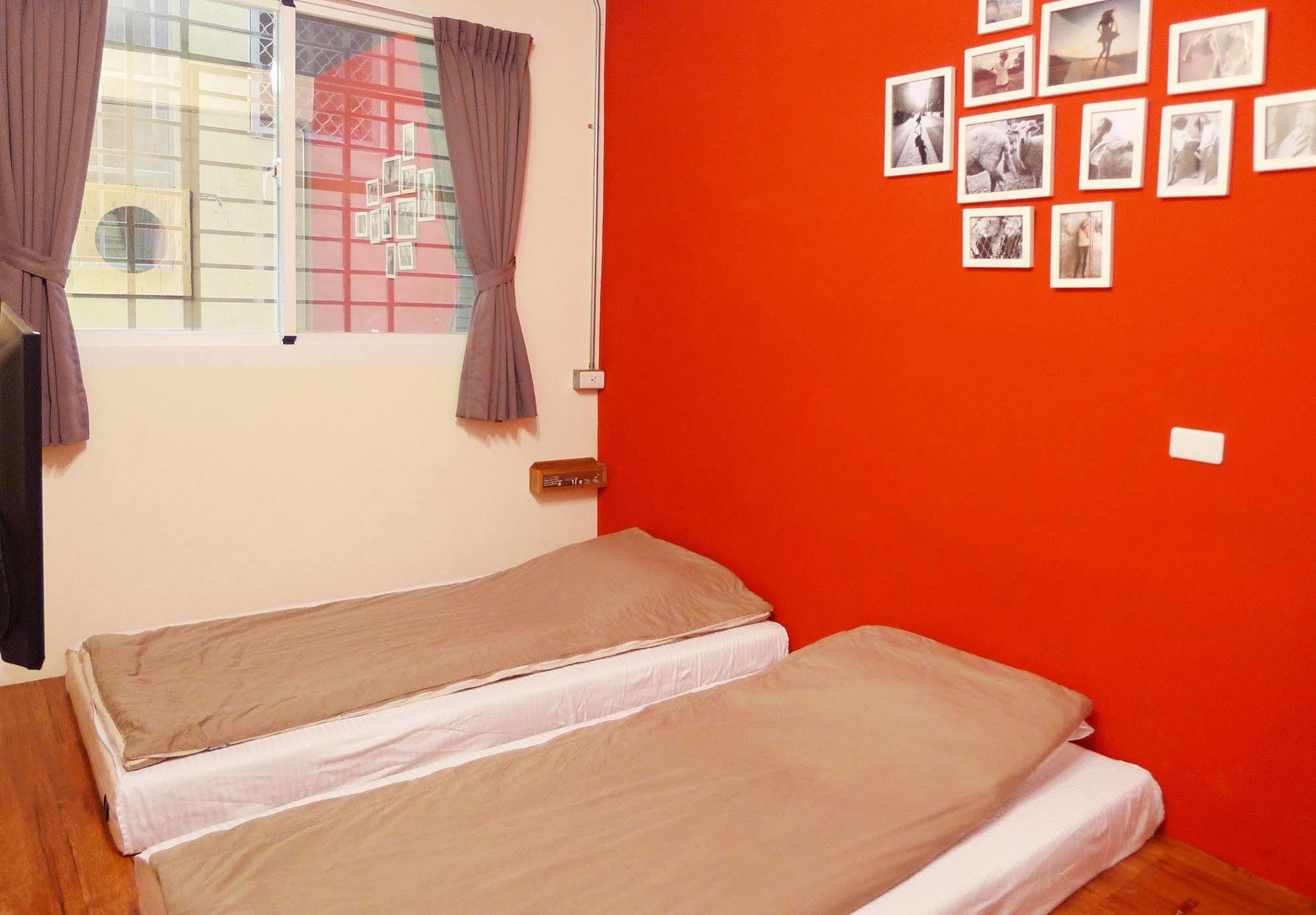 Knock Knock Hostel Kaohsiung Dış mekan fotoğraf